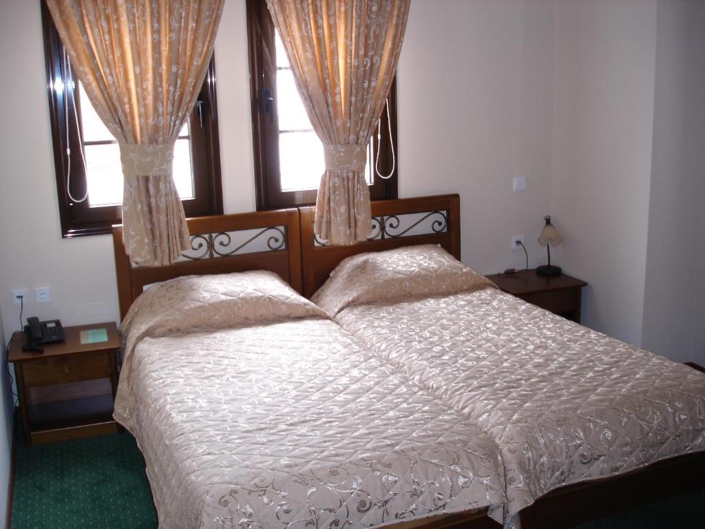 Byzantium Hotel Kasztoriá Kültér fotó